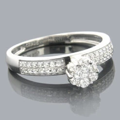 Ladies 14K White Gold Cluster Diamond Ring 0.50ct