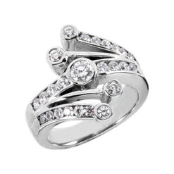 Platinum Round Diamond Right Hand Ladies Ring 0.75ct